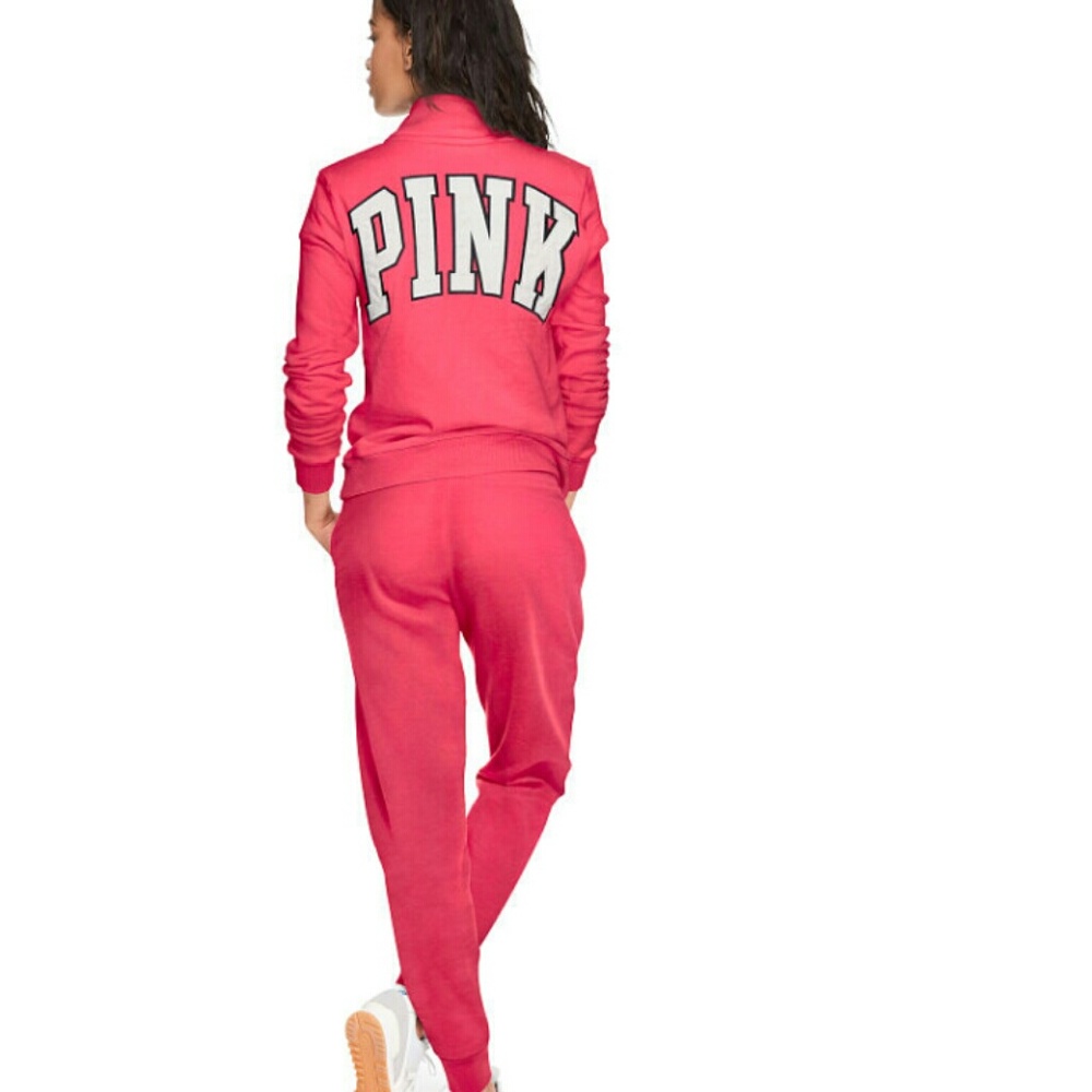 ❤☺New! VS PINK Quarter Zip Sweater☺❤